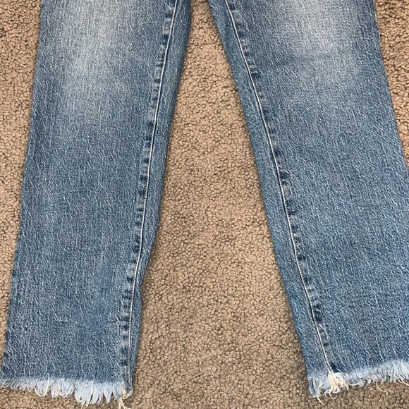MADEWELL THE PERFECT VINTAGE JEAN - Raw Hem - Medium Blue Wash- EUC - Women's 27 - Picture 3 of 13
